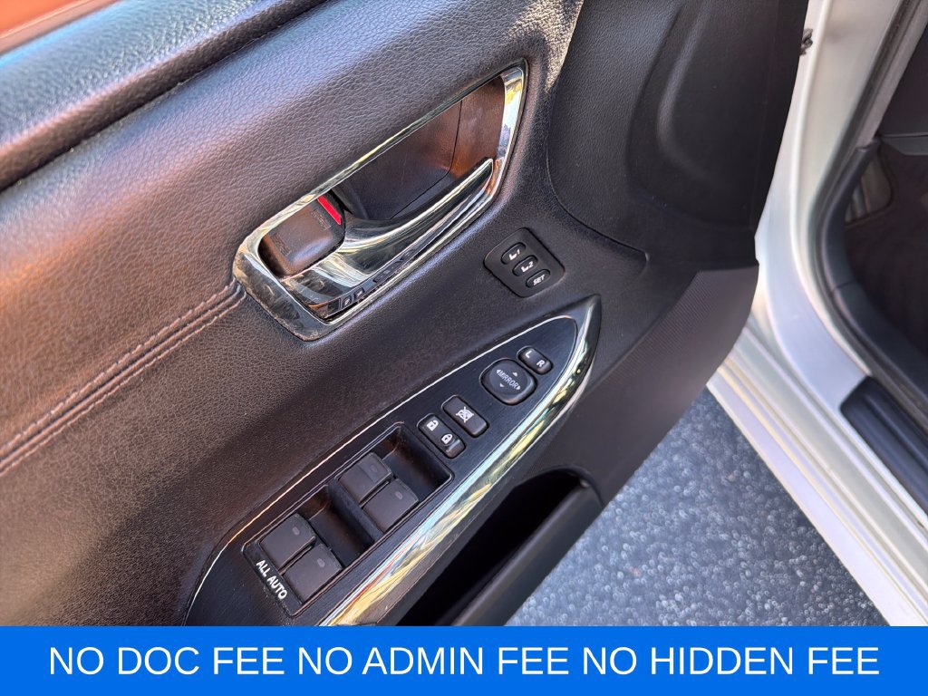 Used 2013 Toyota Avalon XLE Touring FWD image 13