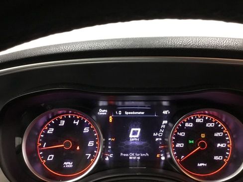 Used 2019 Dodge Charger SXT image 30