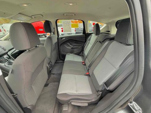 Used 2017 Ford C-MAX SE image 17