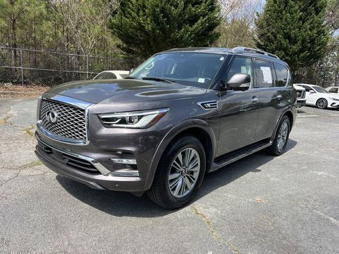 Used 2024 INFINITI QX80 Luxe image 3