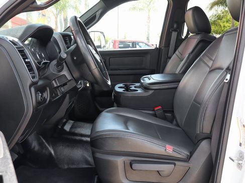 Used 2021 RAM 5500 Tradesman w/ Chrome Appearance Group image 17