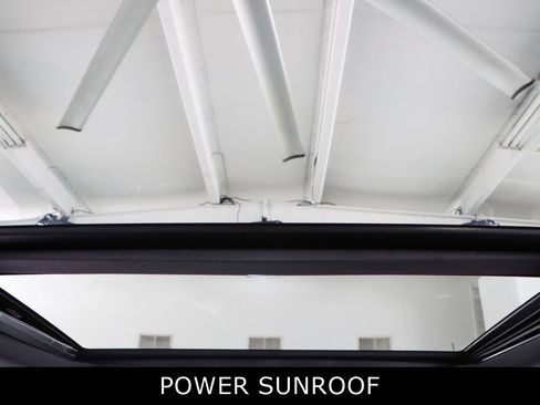 Used 2022 Ford F150 Lariat w/ Equipment Group 502A High image 23