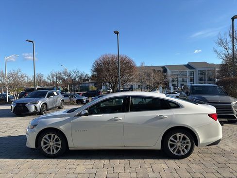 Used 2018 Chevrolet Malibu LT image 19