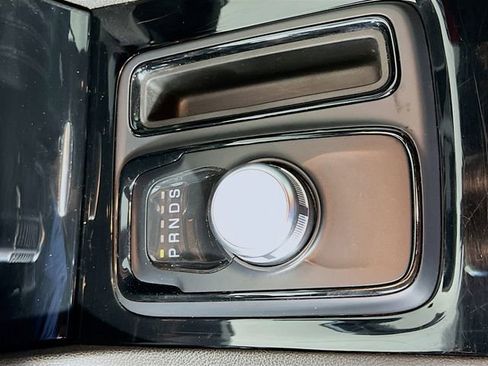Used 2023 Chrysler 300 S RWD image 23