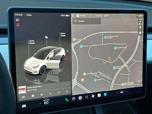 Used 2024 Tesla Model Y Long Range AWD/4WD image 21
