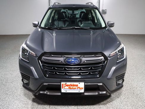 Used 2023 Subaru Forester Limited image 4