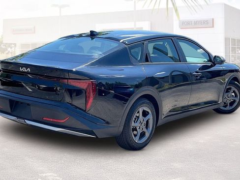 Used 2025 Kia K4 FWD image 36