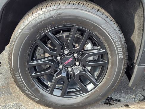 Used 2024 GMC Sierra 1500 Elevation AWD/4WD image 5