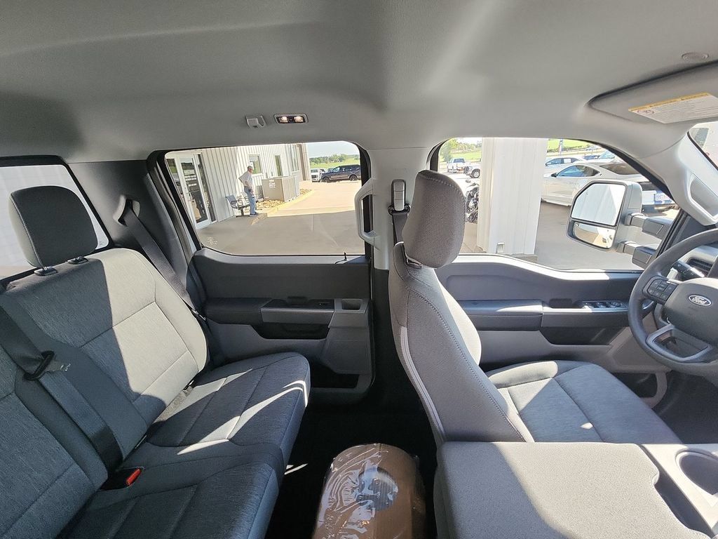 New 2027 Ford F350 XL w/ STX Appearance Package AWD/4WD image 13