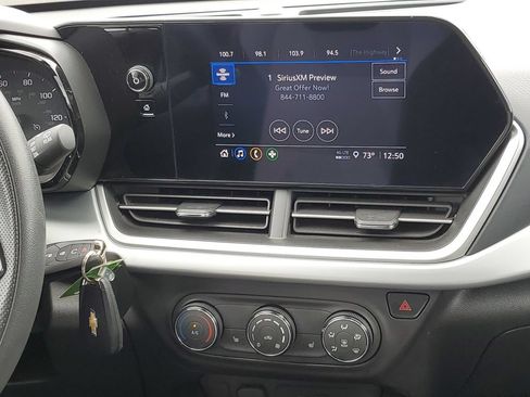 Used 2024 Chevrolet Trax LS w/ LS Convenience Package FWD image 26
