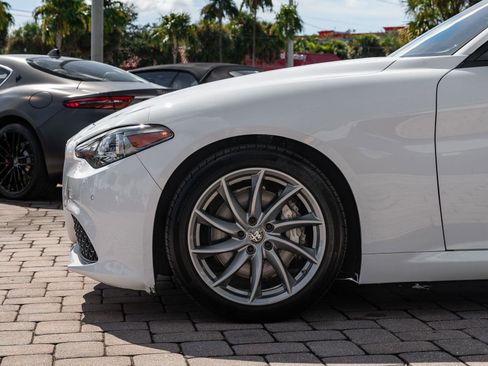 Used 2023 Alfa Romeo Giulia Sprint image 25