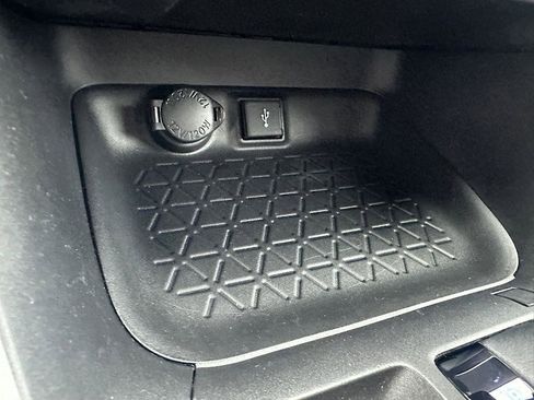 Certified 2022 Toyota RAV4 XLE AWD/4WD image 27