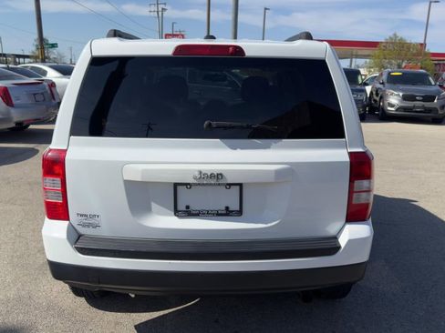 Used 2017 Jeep Patriot Sport w/ Power Value Group image 6