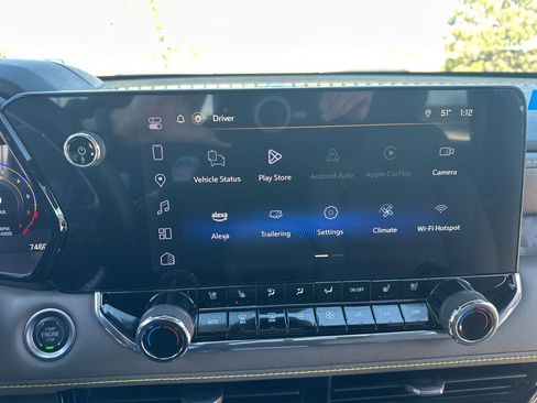 Used 2025 Chevrolet Colorado ZR2 w/ Technology Package image 3