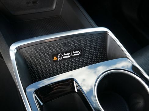 New 2025 Chevrolet Equinox LT w/ Convenience Package II image 13