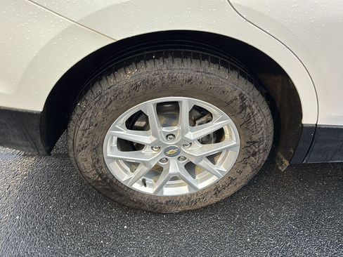 Used 2022 Chevrolet Equinox LT image 32