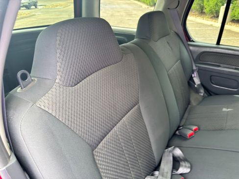 Used 2004 Nissan Xterra XE AWD/4WD image 33