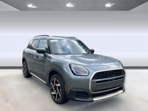 Used 2025 MINI Cooper Countryman S w/ Comfort Package Max image 6