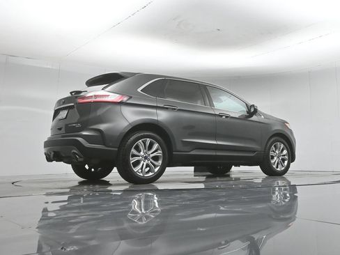 Used 2020 Ford Edge Titanium w/ Equipment Group 301A AWD/4WD image 51