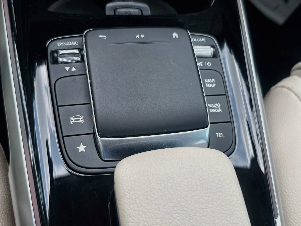 Used 2021 Mercedes-Benz GLB 250 4MATIC image 17