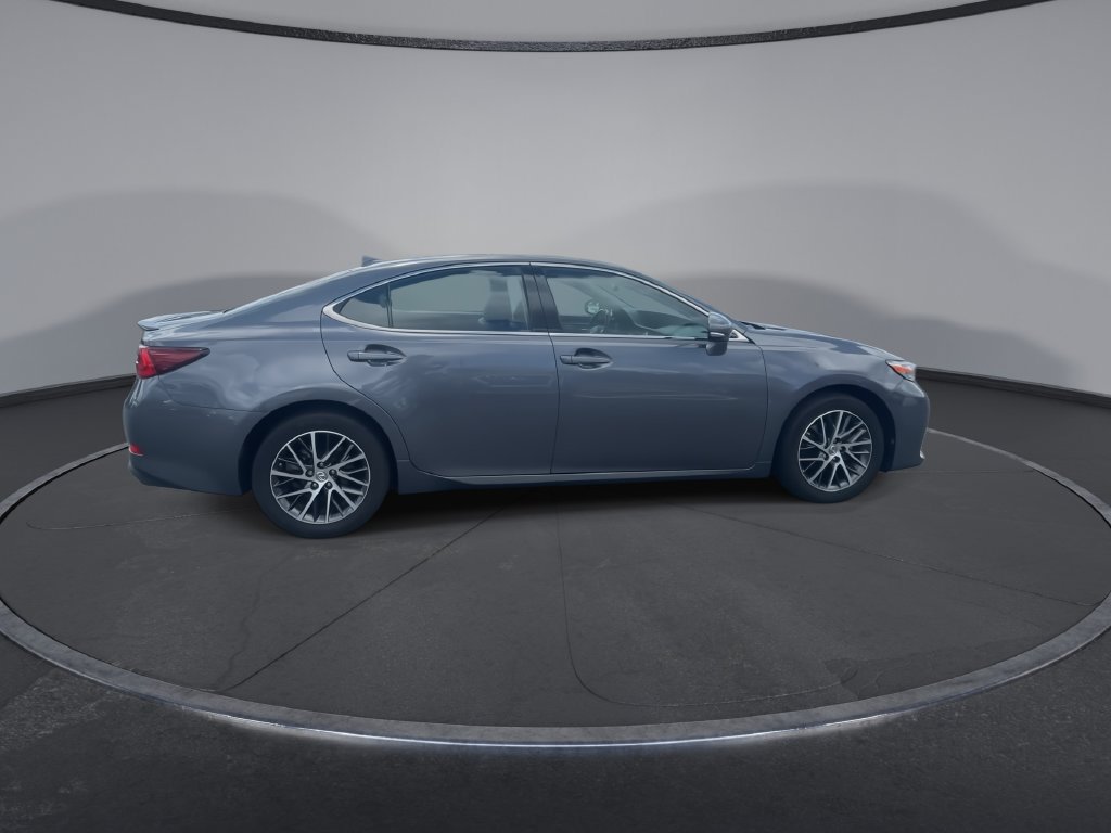 Used 2017 Lexus ES 350 w/ Navigation System Package FWD image 9