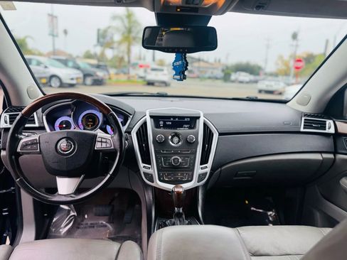 Used 2011 Cadillac SRX Luxury image 13