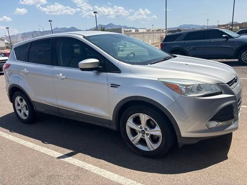 Used 2016 Ford Escape SE FWD image 6