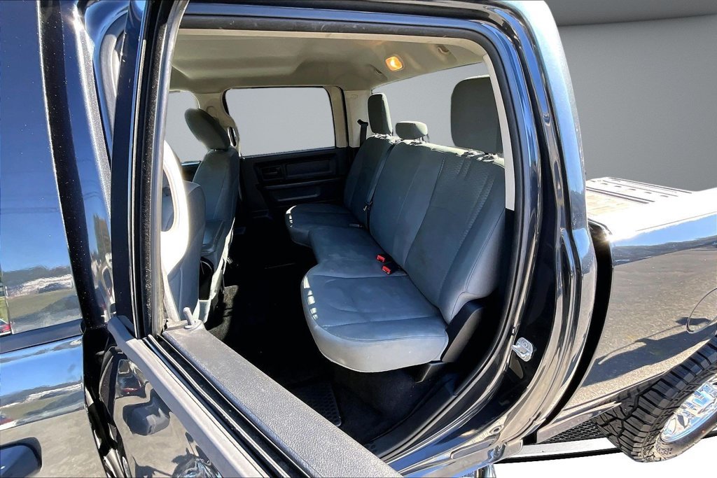 Used 2014 RAM 2500 Tradesman w/ Chrome Appearance Group AWD/4WD image 23