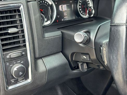 Used 2017 RAM 1500 Laramie w/ Convenience Group RWD image 26