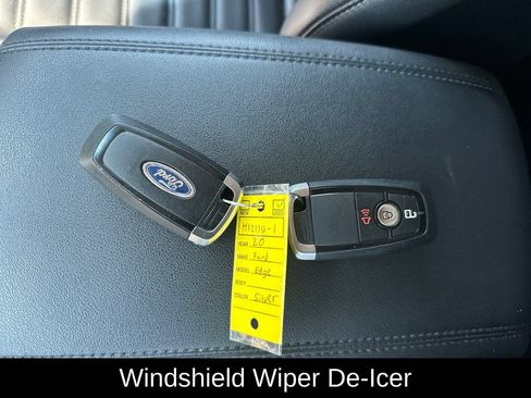 Used 2020 Ford Edge SEL w/ Cold Weather Package AWD/4WD image 19