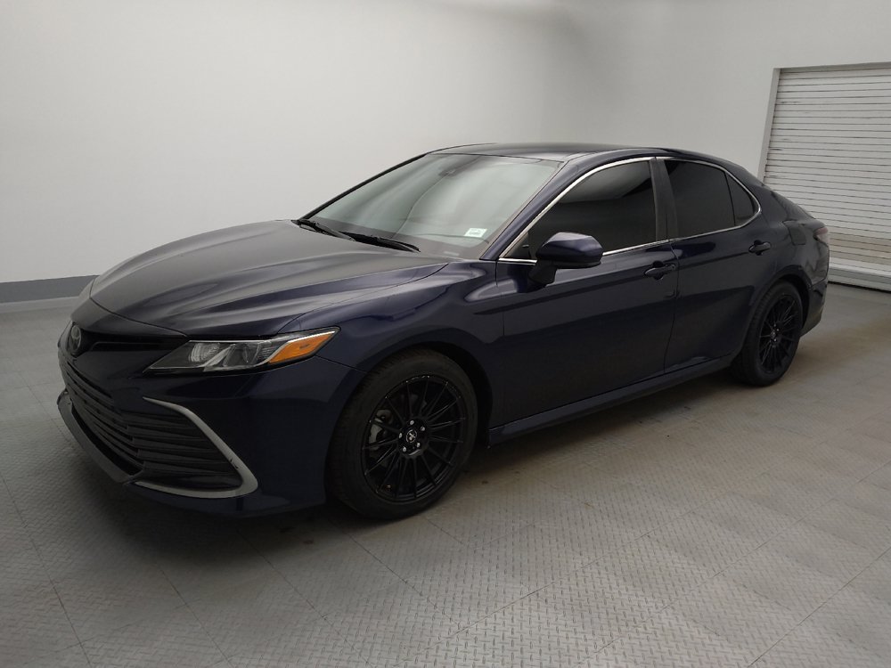 Used 2022 Toyota Camry LE FWD image 2