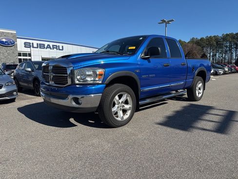 Used 2007 Dodge Ram 1500 Truck SLT image 2