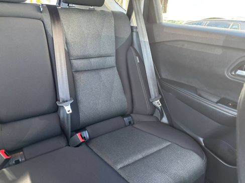 Used 2025 Nissan Rogue SV FWD image 39