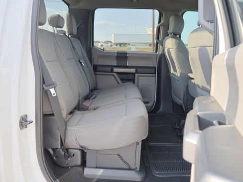 Certified 2020 Ford F250 XLT w/ Tremor Off-Road Package image 32