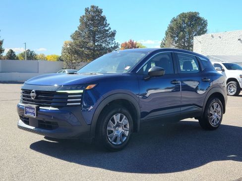 Certified 2025 Nissan Kicks S image 6