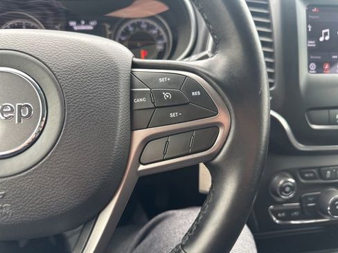 Used 2020 Jeep Cherokee Latitude w/ Cold Weather Group image 35