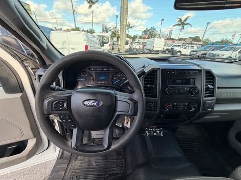 Used 2017 Ford F450 XL w/ Power Equipment Group image 11