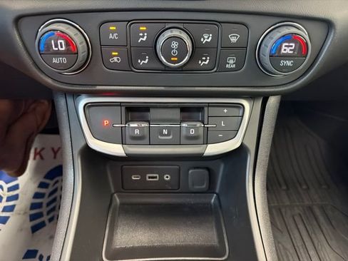 Used 2022 GMC Terrain SLE w/ Driver Convenience Package AWD/4WD image 20