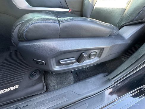 Used 2023 Toyota Tundra Platinum AWD/4WD image 23