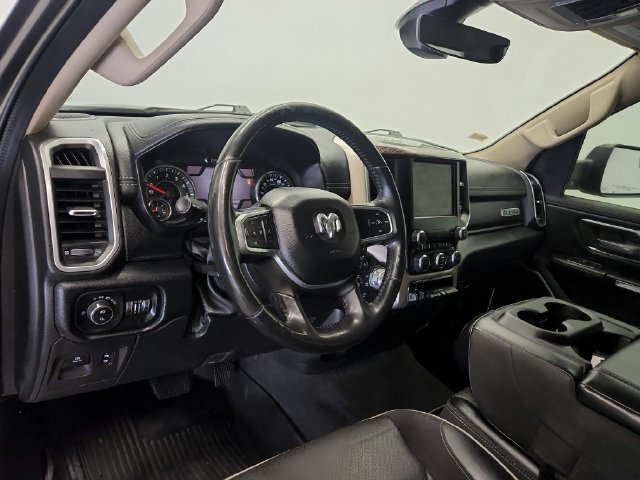 Used 2020 RAM 1500 Laramie AWD/4WD image 13