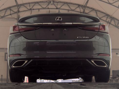 Used 2024 Lexus ES 350 F Sport w/ Accessory Package (Z2) FWD image 6