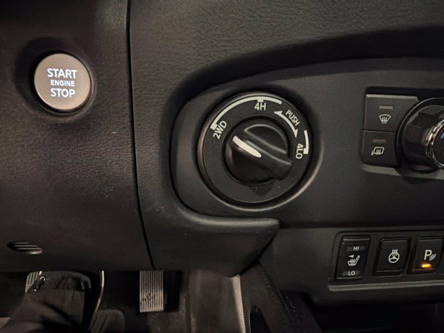 Certified 2022 Nissan Frontier PRO-4X w/ Pro-4X Premium Package AWD/4WD image 29