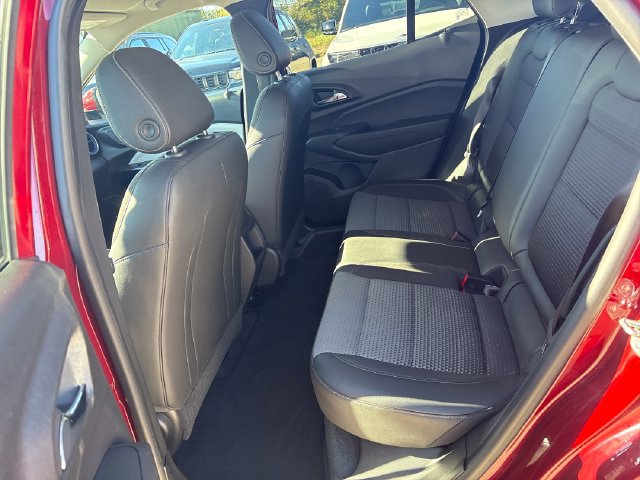 Used 2025 Chevrolet Trax LT FWD image 21