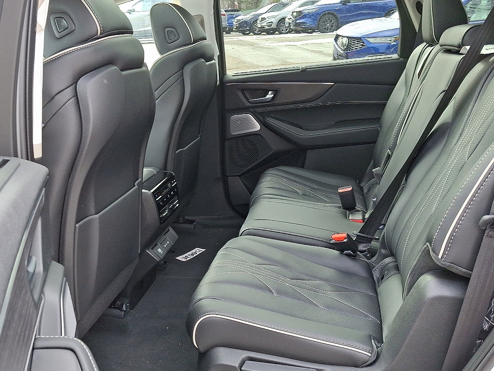 New 2025 Acura MDX w/ Advance Package AWD/4WD image 8