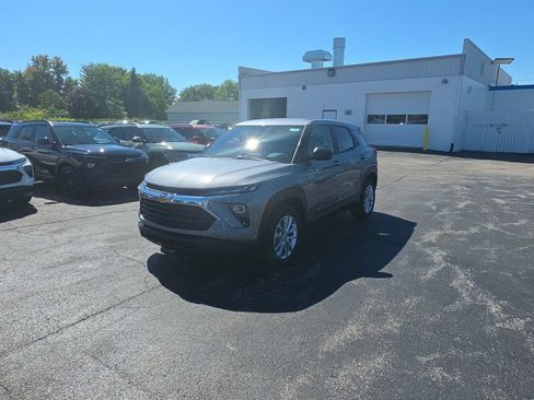 New 2026 Chevrolet TrailBlazer LS w/ LS Convenience Package FWD image 3