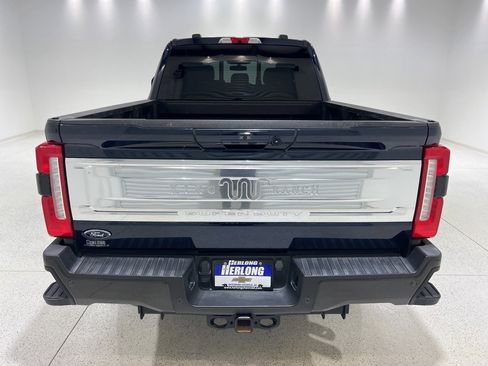 Used 2024 Ford F350 King Ranch w/ FX4 Off-Road Package image 4