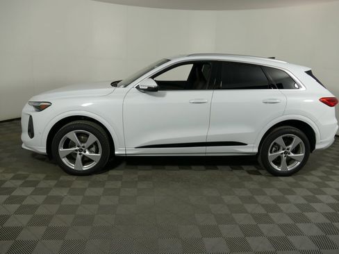 New 2025 Audi Q5 2.0T Premium Plus image 6