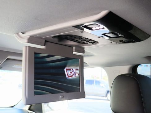 Used 2017 GMC Yukon SLT w/ Open Road Package image 24