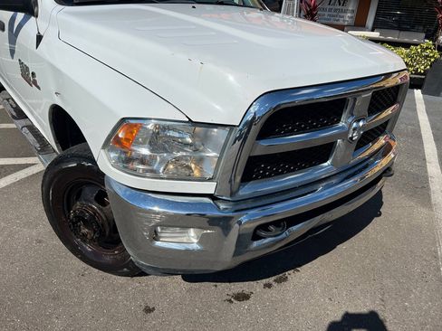 Used 2018 RAM 3500 Tradesman w/ Chrome Appearance Group image 37