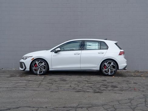 New 2026 Volkswagen GTI SE image 3